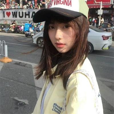艾曼妞与罗丽妲